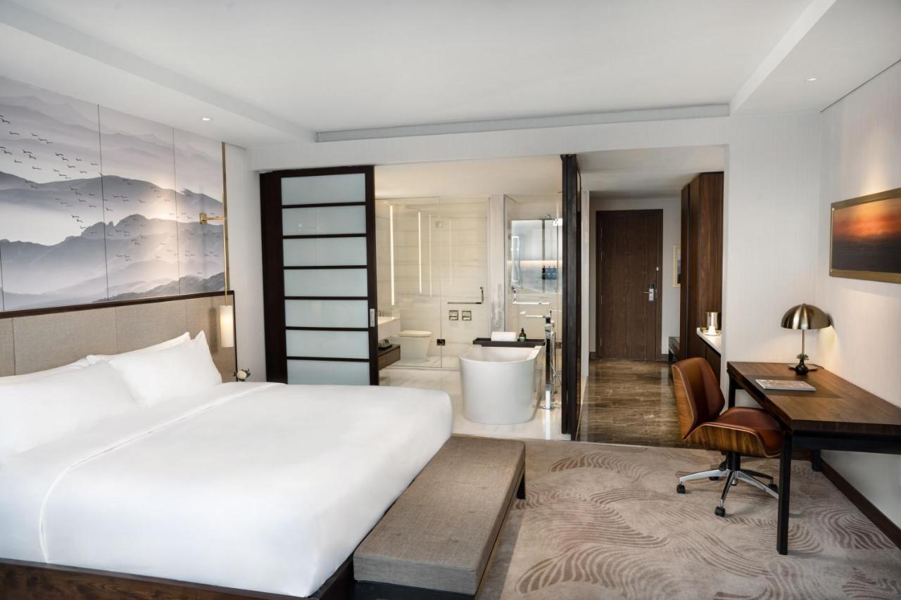 Crowne Plaza Vinh Yen City Centre By Ihg Esterno foto