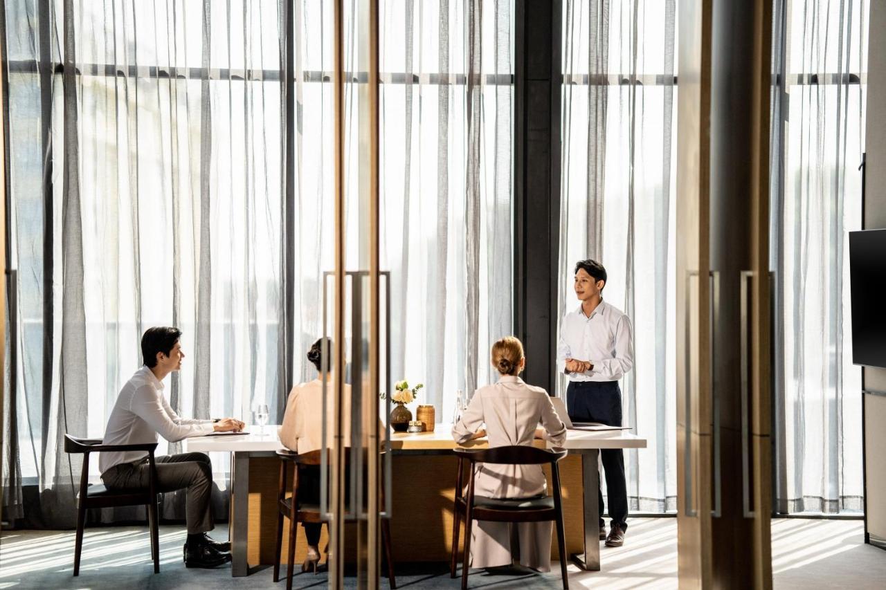 Crowne Plaza Vinh Yen City Centre By Ihg Esterno foto
