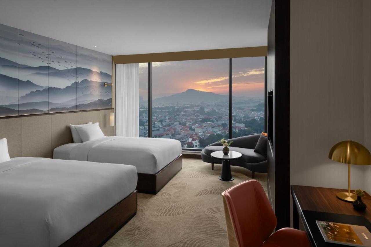 Crowne Plaza Vinh Yen City Centre By Ihg Esterno foto