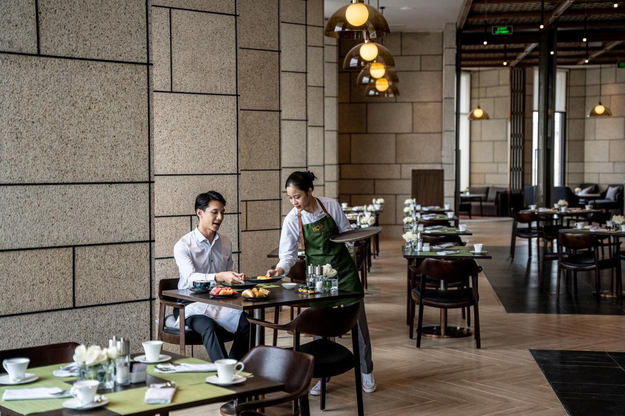 Crowne Plaza Vinh Yen City Centre By Ihg Esterno foto