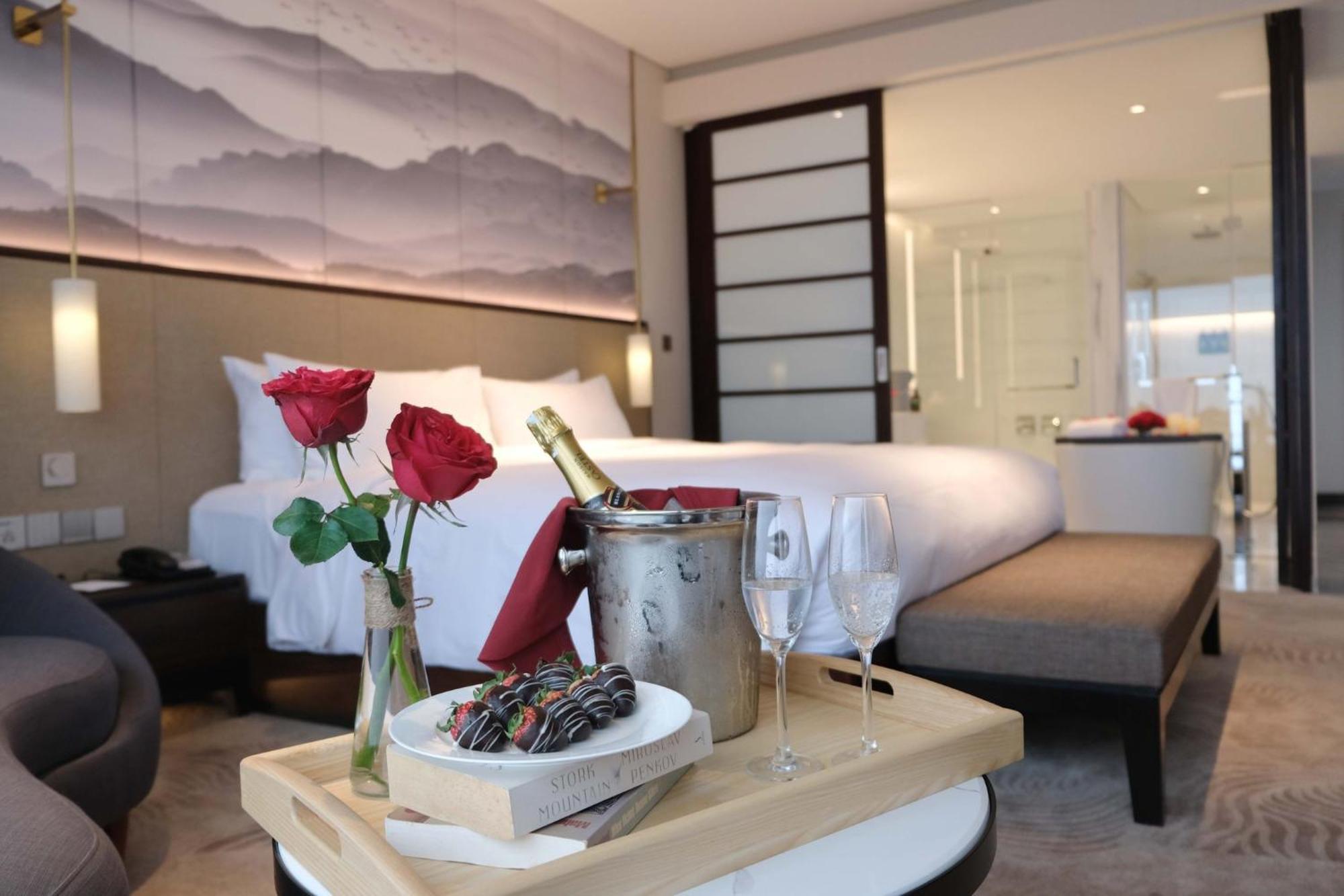 Crowne Plaza Vinh Yen City Centre By Ihg Esterno foto